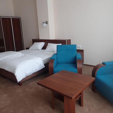 Gosciniec Pan Tadeusz II Hotel Giżycko Buitenkant foto