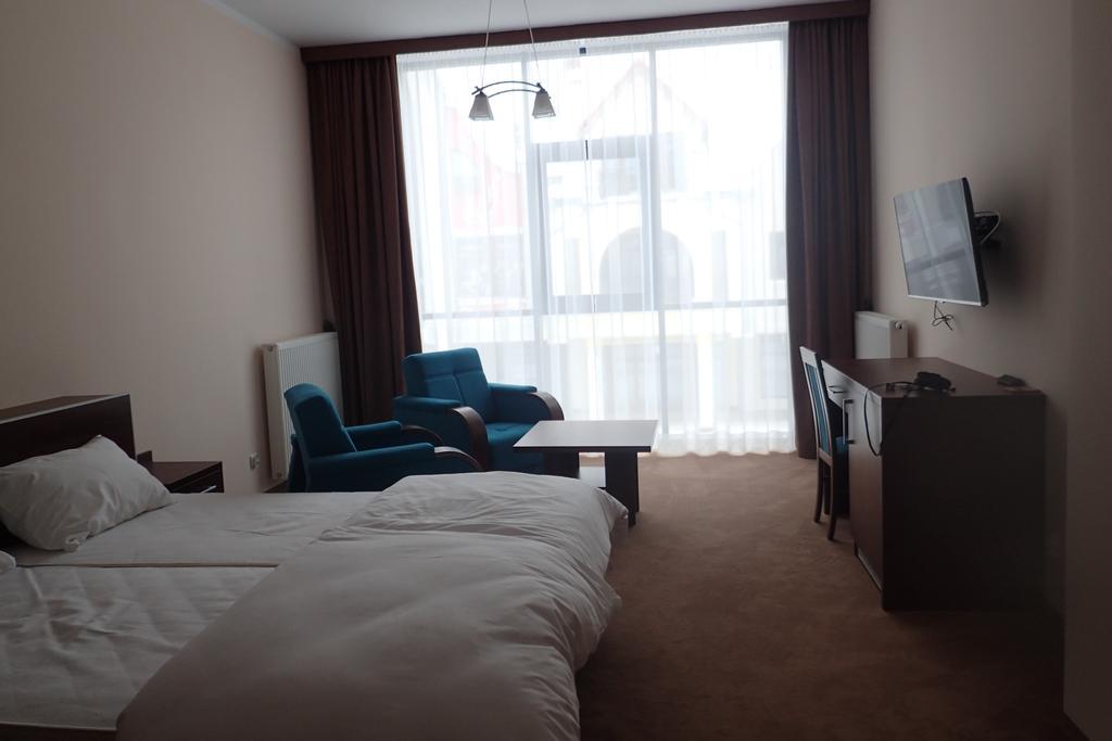 Gosciniec Pan Tadeusz II Hotel Giżycko Buitenkant foto