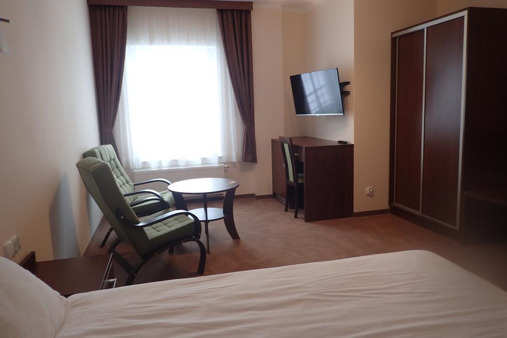 Gosciniec Pan Tadeusz II Hotel Giżycko Buitenkant foto